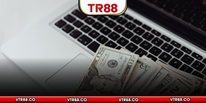 Thao tác chuyển khoản qua ví điện tử nhanh